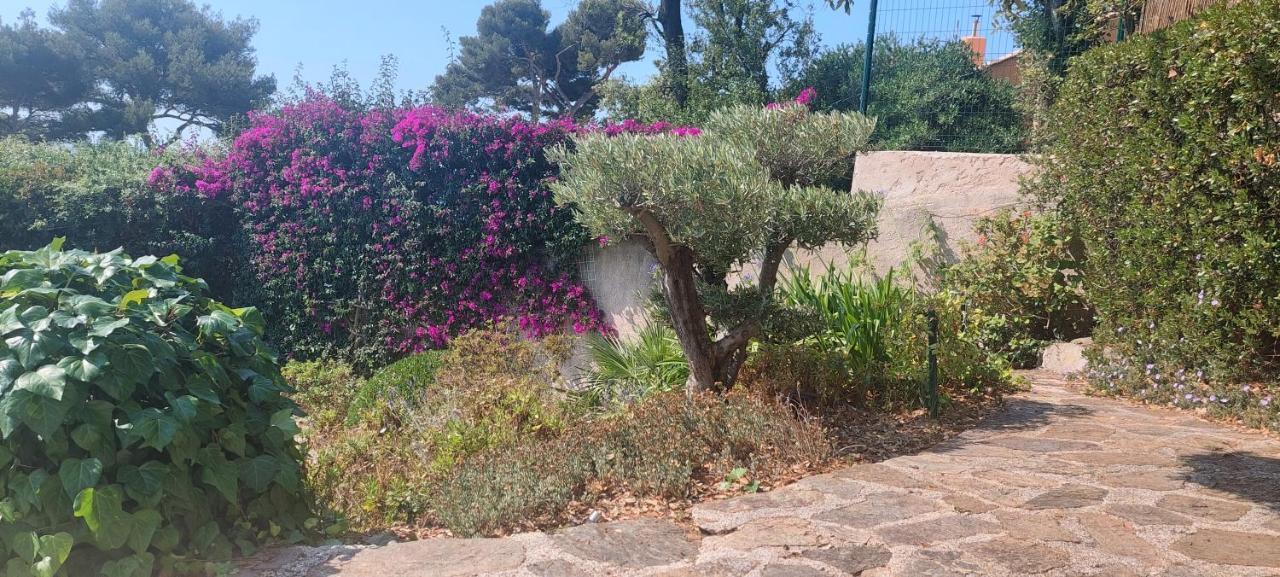 Villa Du Bau Rouge การ์เกราน ภายนอก รูปภาพ