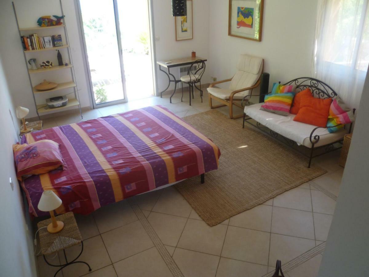 Villa Du Bau Rouge การ์เกราน ภายนอก รูปภาพ
